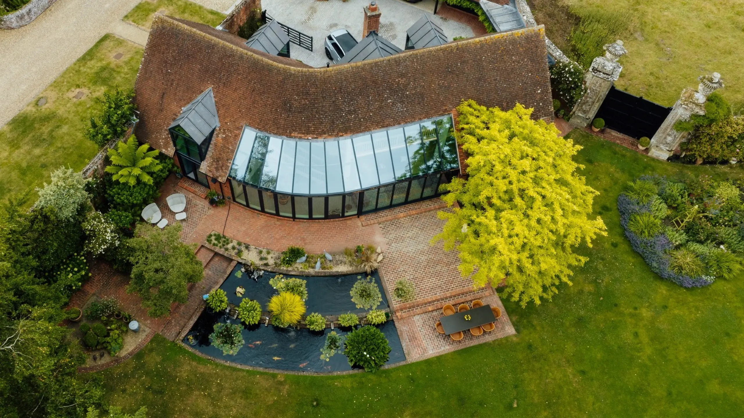 Solar house areal hero HD