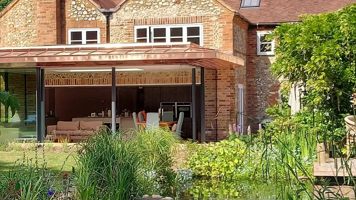 Priors Grove Garden Portrait HD