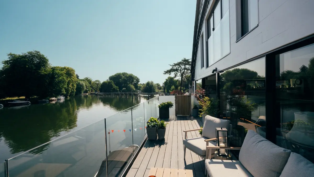 Riverside 7
