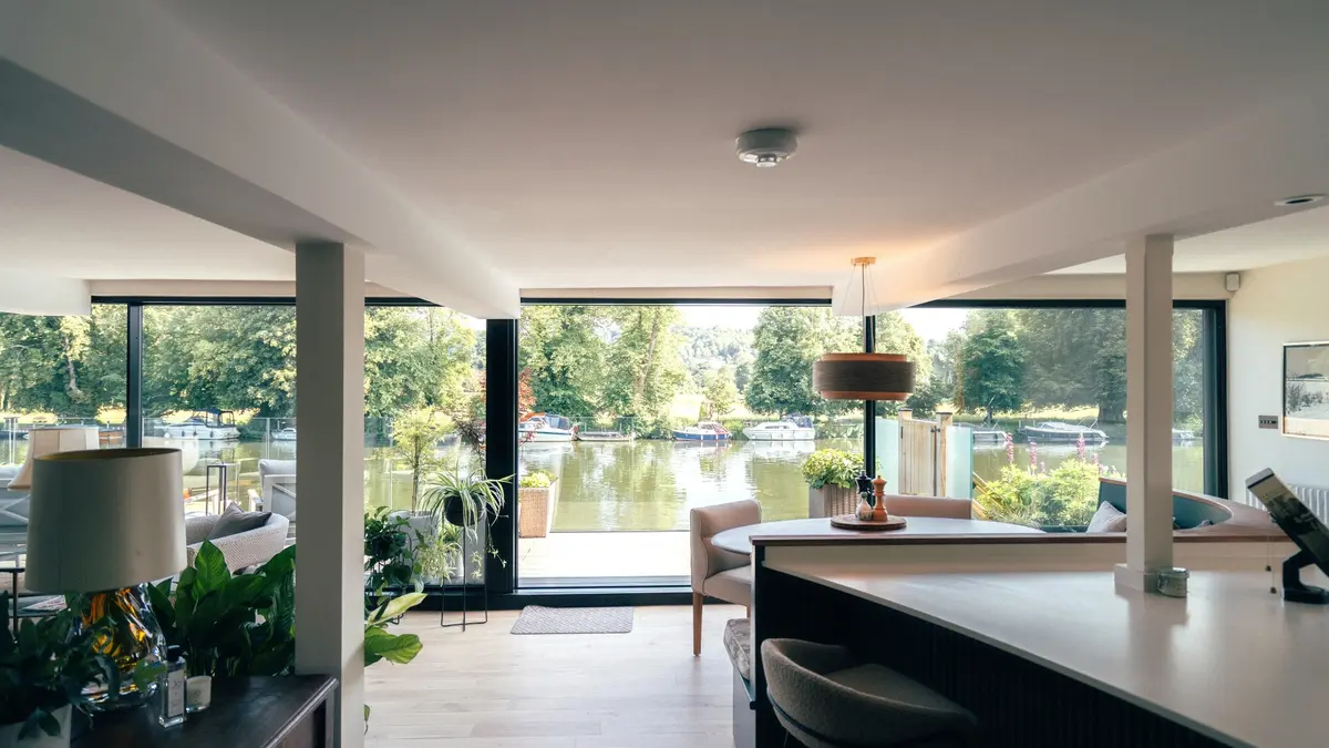Riverside 9