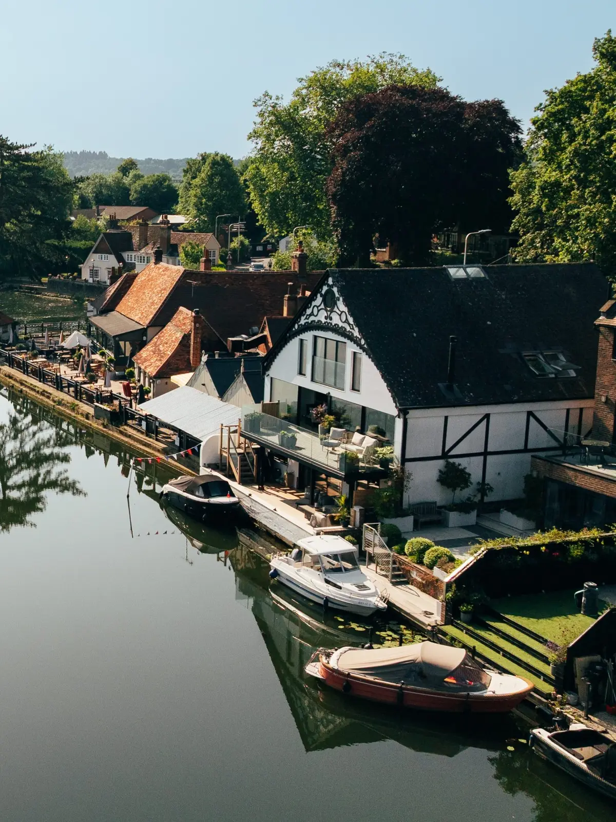 West berkshire thames river side home extension the boathouse