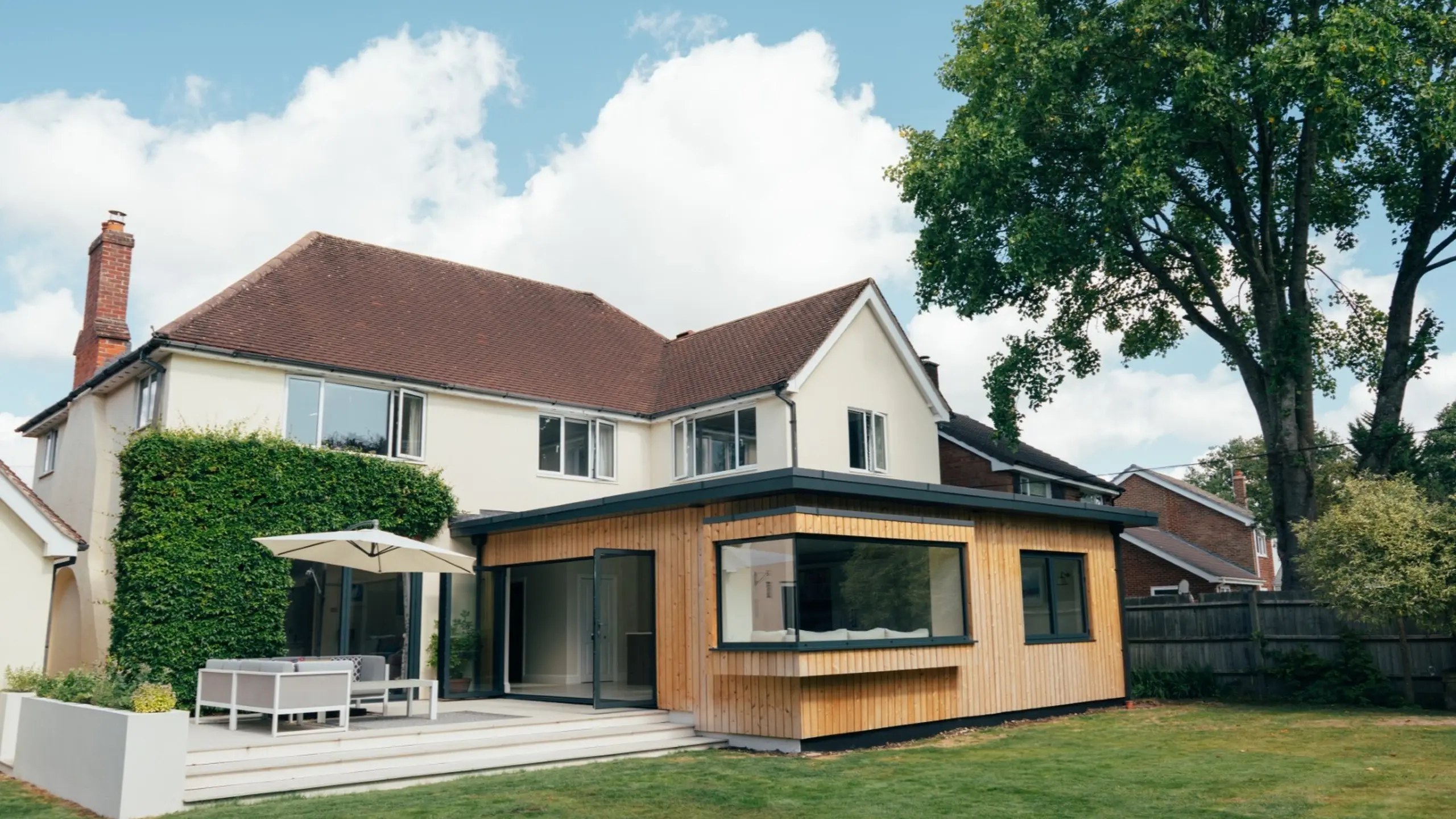 Berkshire showcase contemporary andover house 11