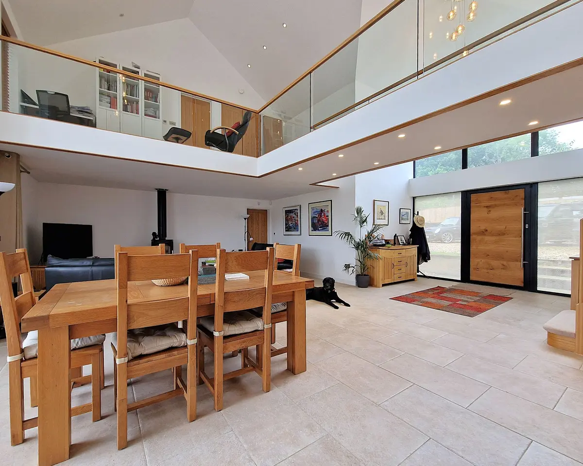 Hampshire showcase ridge way 14