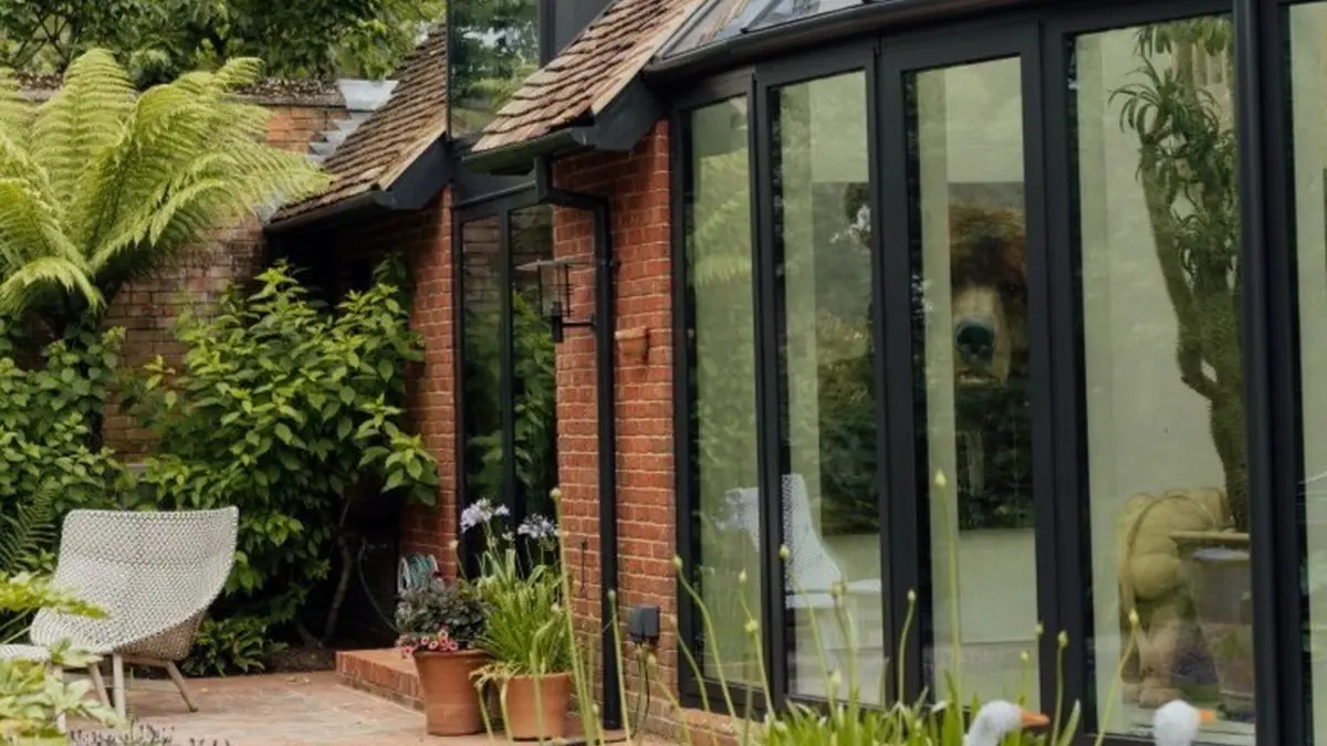 Winchester Rear Extension Curved Glazing Solar House